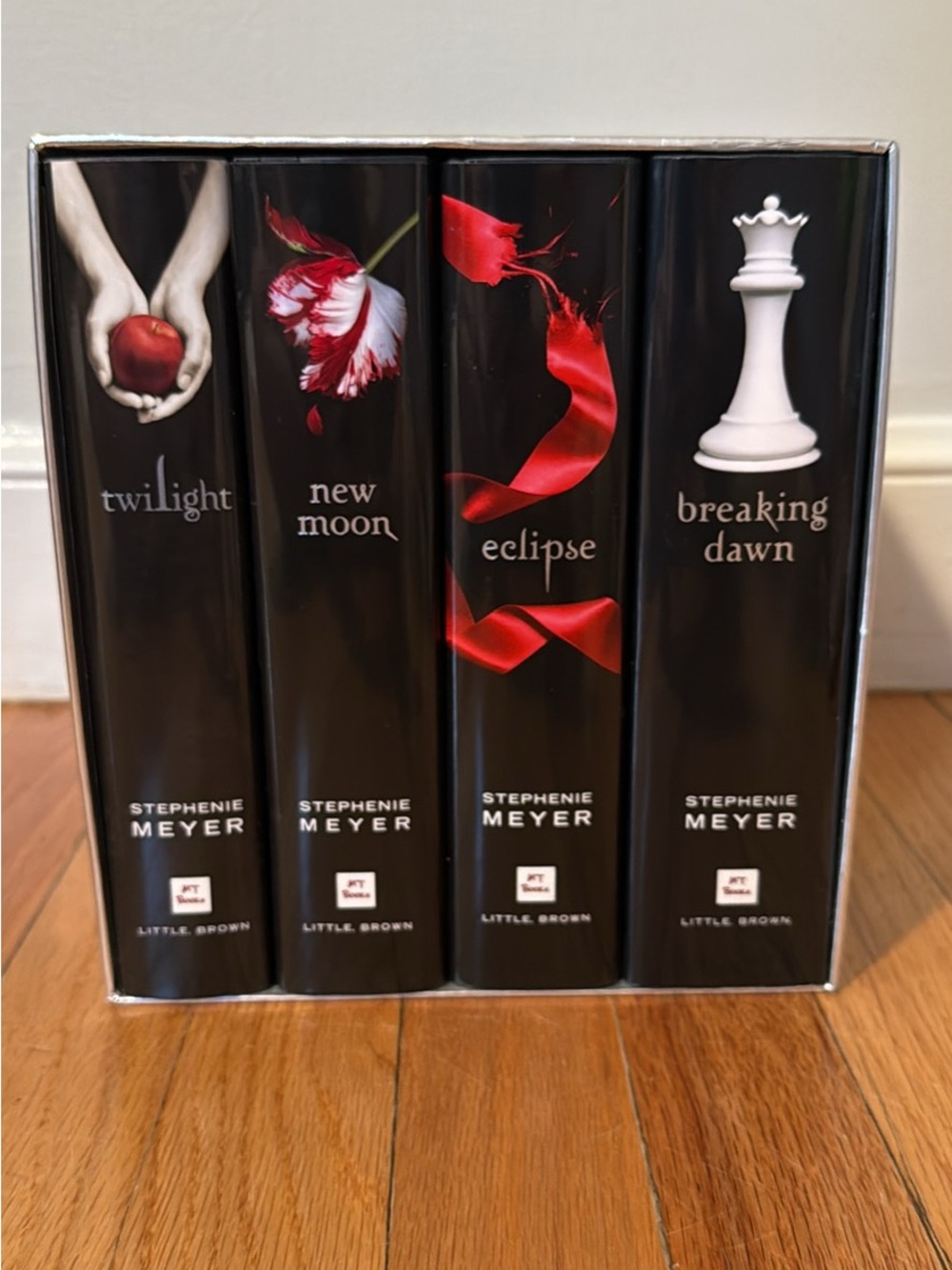 Twilight Series Boxed Set - Black and Red
